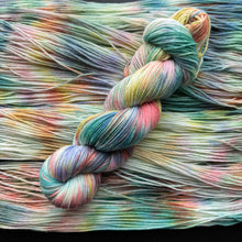 Load image into Gallery viewer, Delicate Flower - Merino Nylon Sock