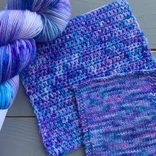 Load image into Gallery viewer, 25 Gram Mini - Watercolour Waves - Merino Nylon Sock