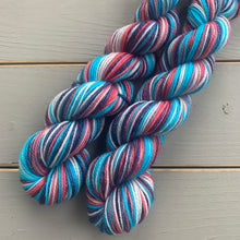 Load image into Gallery viewer, 50 Gram Mini - Snow Day - Self Striping Merino Nylon Sock