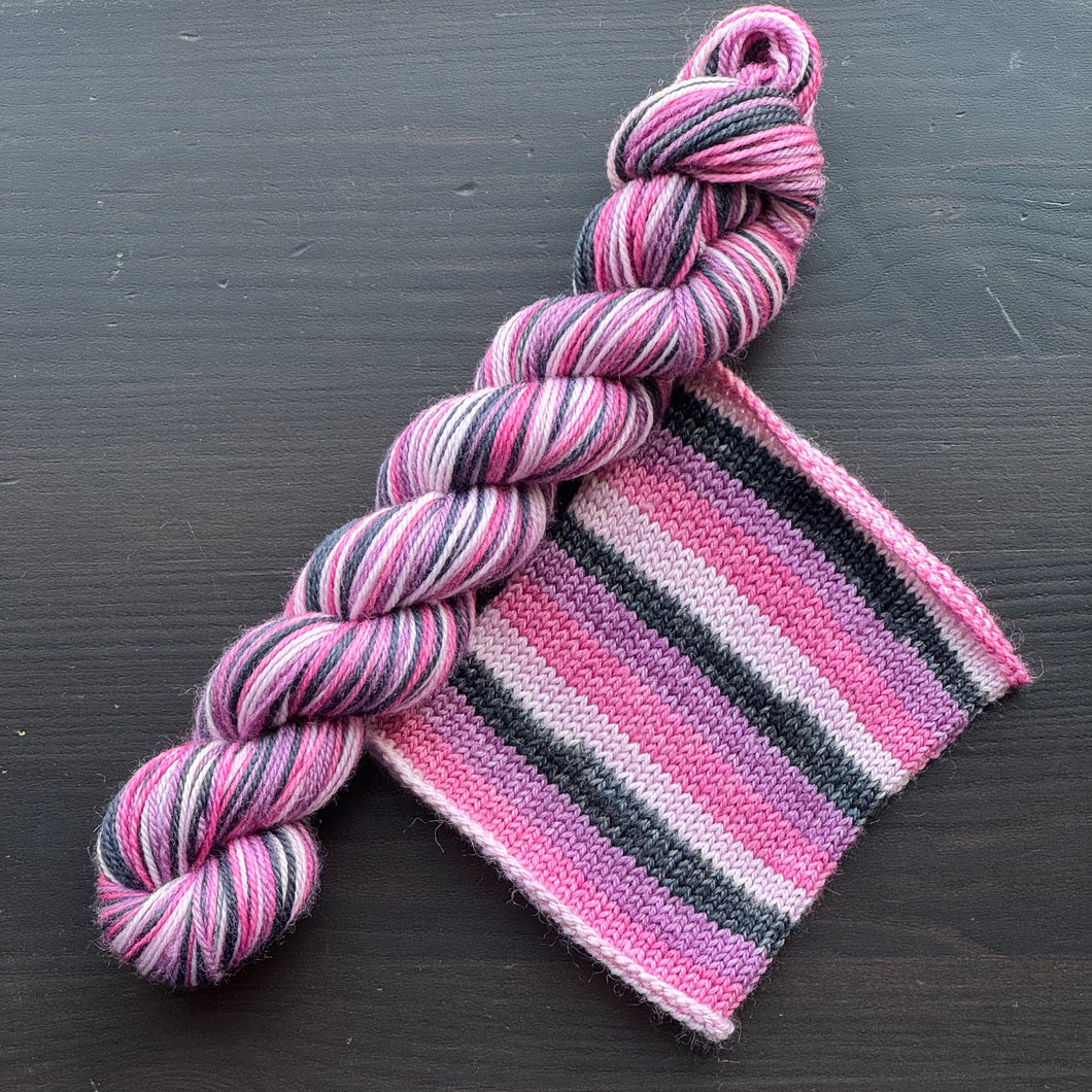 50 Gram Mini - Pretty Pink - Self Striping Merino Nylon Sock